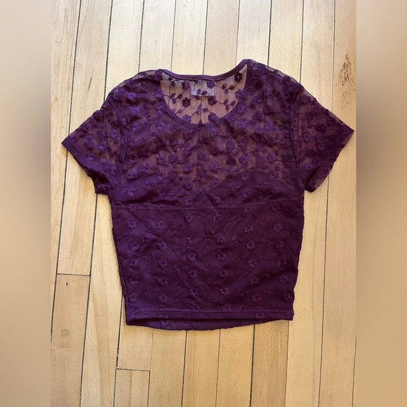 XS - Urban Outfitters Burgundy Lace Crop Top - Picture 2 of 3